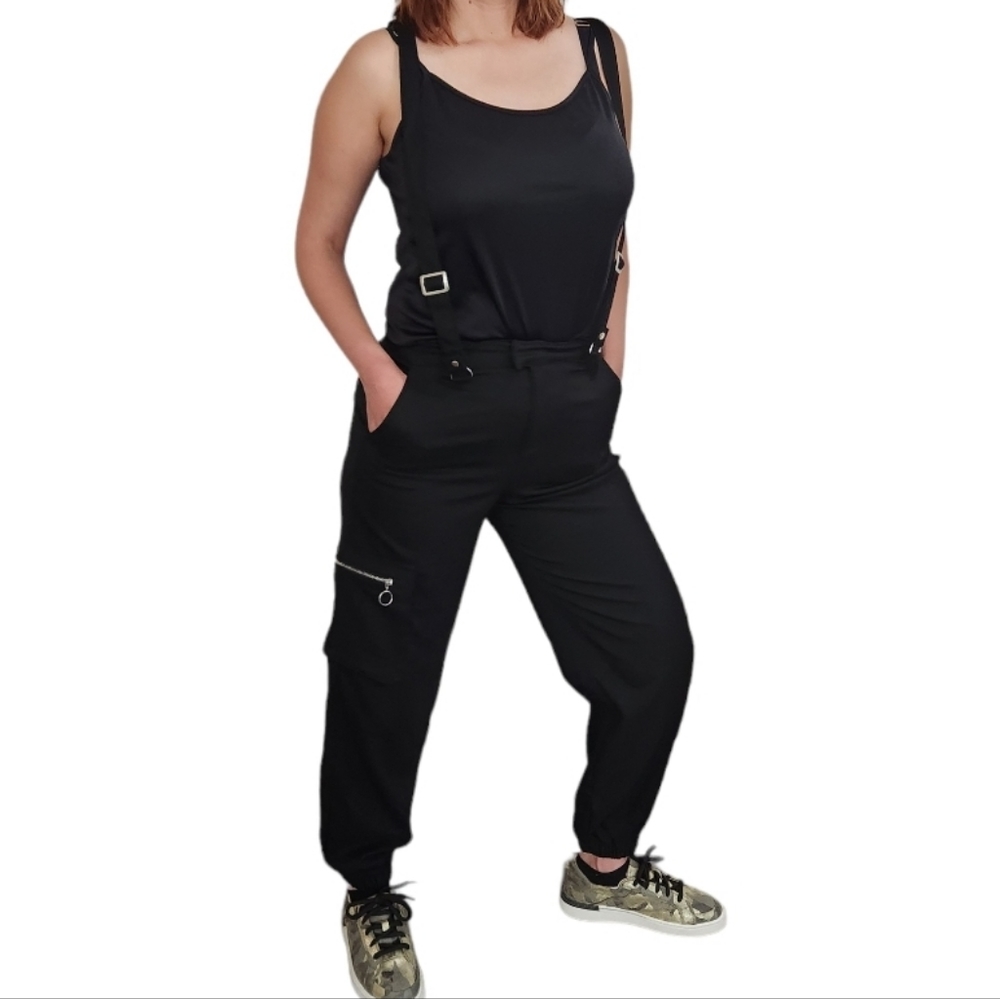 Hot Topic Black Strap Suspender Ultra Hi-Rise Jogger Pants